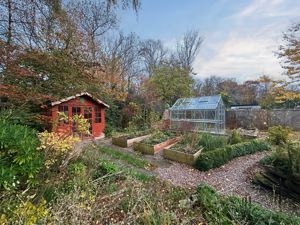 Photo 15- click for photo gallery